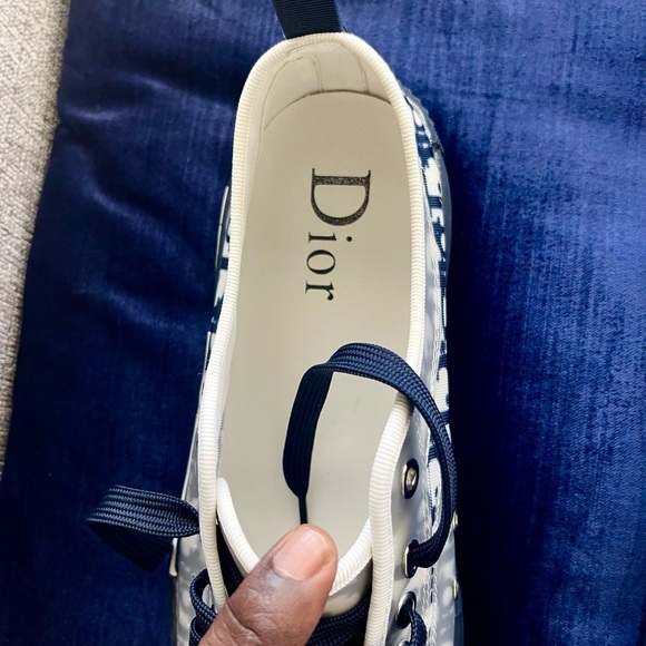 Dior B23 Low Oblique Blue
Barely Pre Owned in excellent condition - Picture 3 of 7